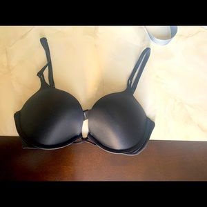 Victoria’s Secret Bombshell Push up bra